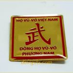 Huy hiệu đồng ăn mòn mạ vàng