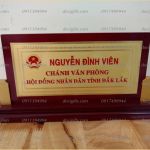 Bảng chức danh gỗ đồng