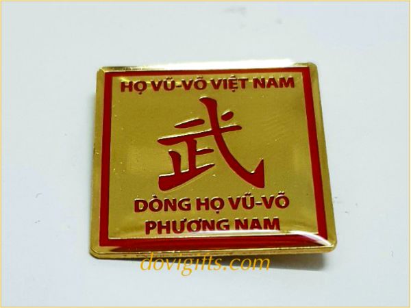 Huy hiệu đồng ăn mòn mạ vàng